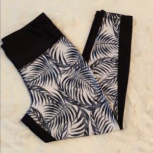 Xersion Yoga Leggings Size Large